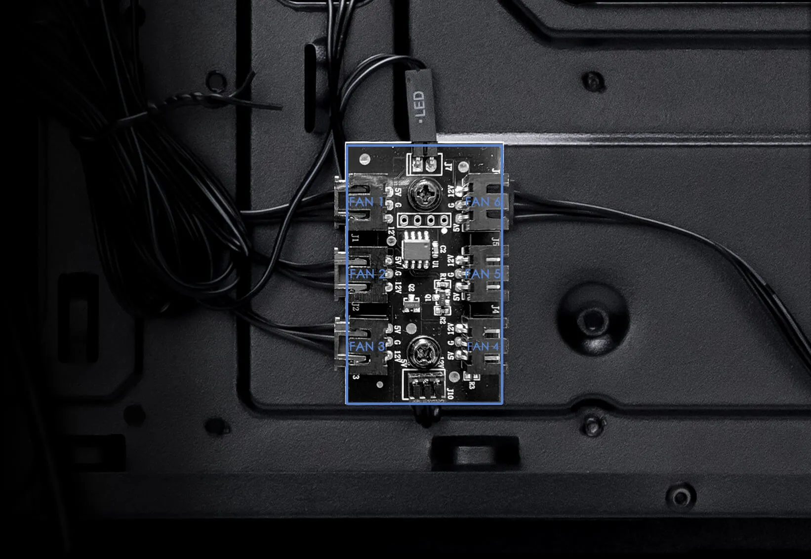 MSI PRO FORGE M050A Auto RGB M-ATX Mini Tower Case overview 7