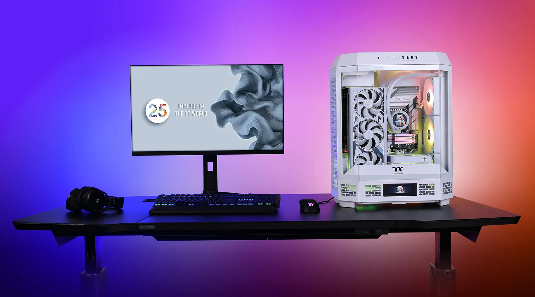 Thermaltake The Tower 600 Snow White ATX Mid Tower Cabinet overview 1