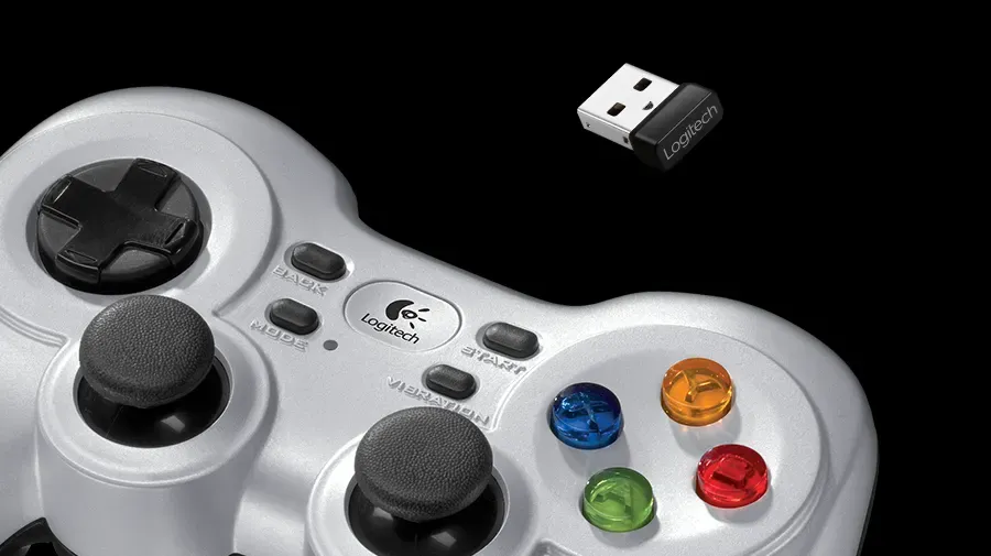 Logitech F710 Wireless Gamepad overview 1