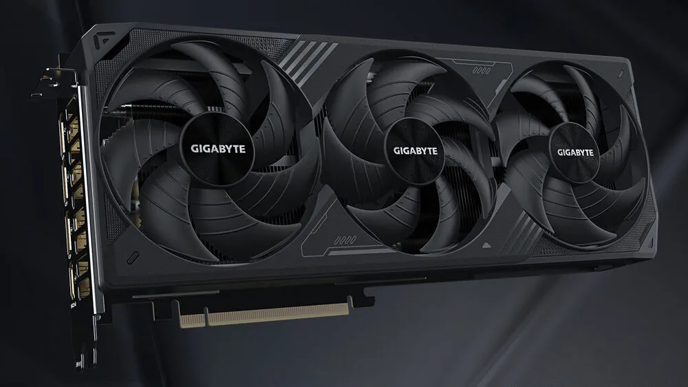 Gigabyte GeForce RTX 5070 Ti WINDFORCE SFF Graphics Card overview 2