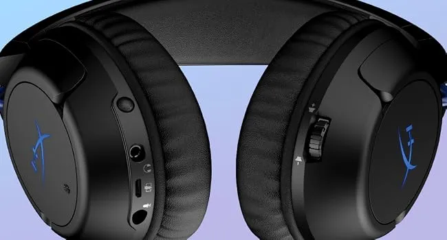 HyperX Cloud Flight For PlayStation Over Ear Wireless Gaming Headset (Black-Blue) overview 6
