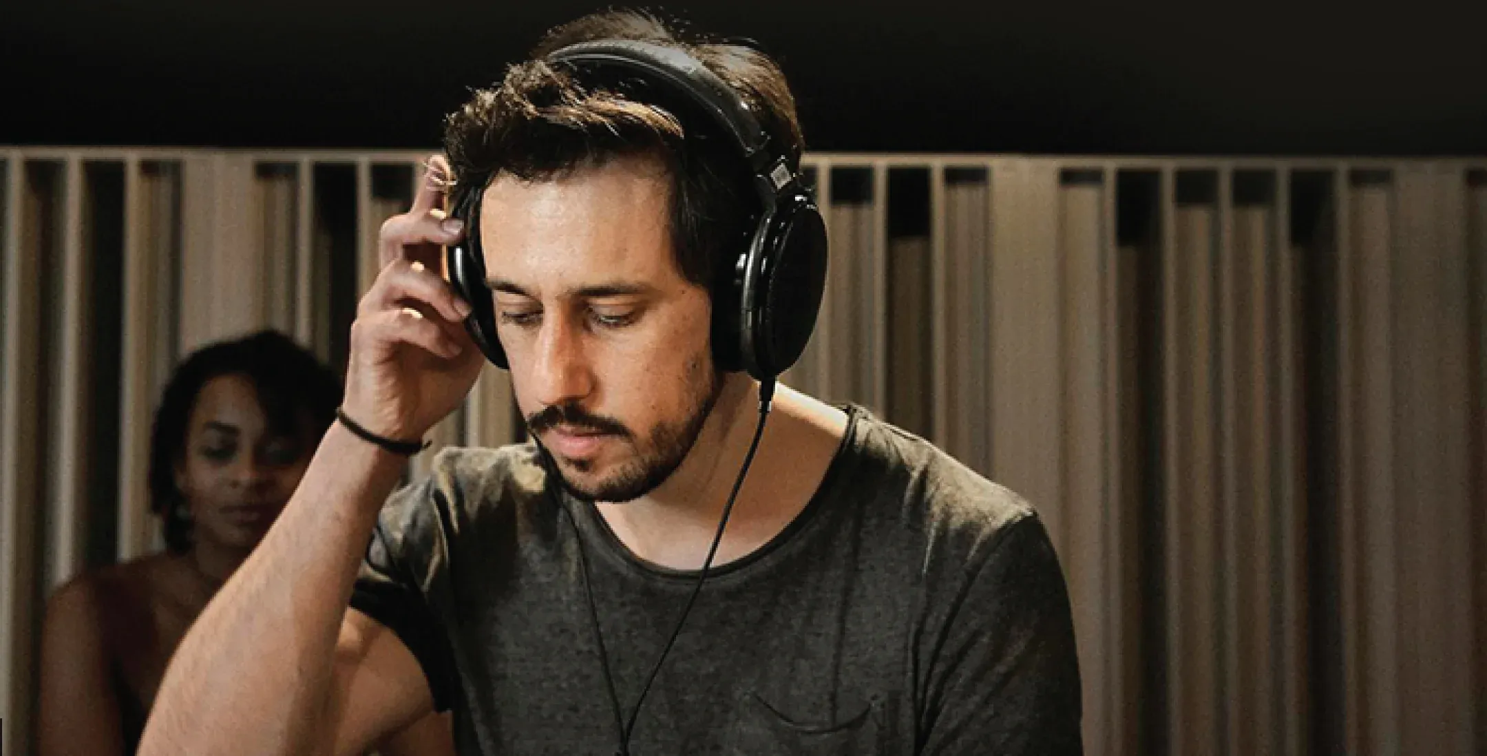 Sennheiser HD 650 Open‑Back Hi-Res Audiophile Headphones, Reference Grade Sound, Airy Design, Plush Ear Pads, Rich Bass, Black overview 2