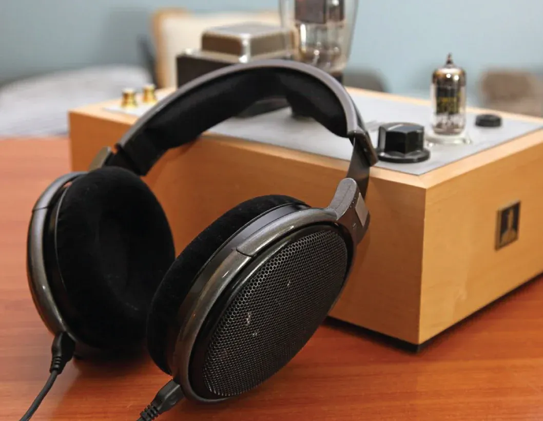 Sennheiser HD 650 Open‑Back Hi-Res Audiophile Headphones, Reference Grade Sound, Airy Design, Plush Ear Pads, Rich Bass, Black overview 3
