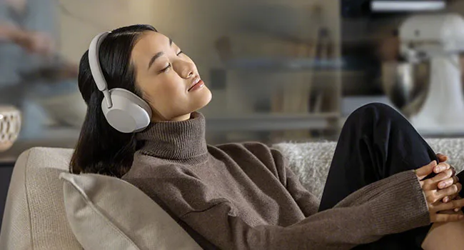 Sony WH-1000XM5 ANC Headphones - Black overview 6
