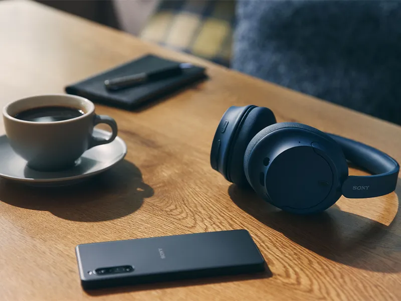 Sony WH-CH720N Wireless Noise Cancelling Headphones Blue overview 7