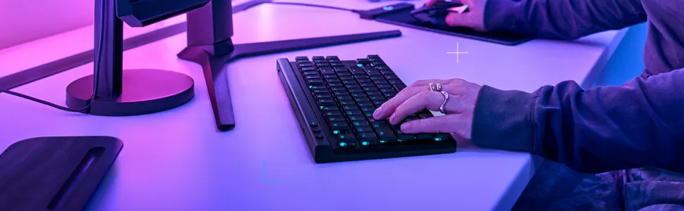 Logitech G515 LIGHTSPEED TKL Low Profile Wireless Gaming Keyboard (Black) overview 2
