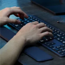 Logitech MX Keys S Combo Wireless Keyboard and Mouse with Wrist rest overview 3