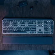 Logitech MX Keys S Combo Wireless Keyboard and Mouse with Wrist rest overview 7