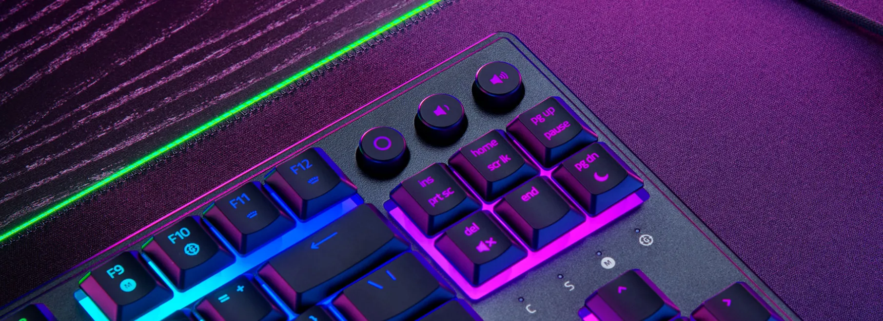 Razer Ornata V3 Tenkeyless Low Profile Gaming Keyboard overview 1