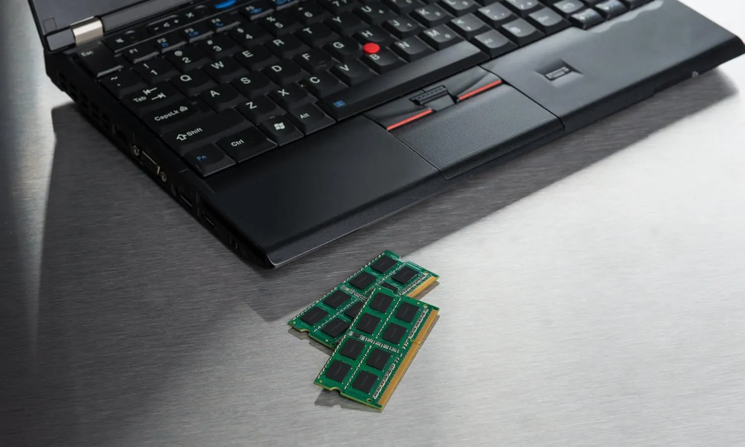 Kingston 8GB (1 X 8GB) PC3L DDR3 1600MHz SODIMM Laptop RAM (KVR16LS118) overview 1