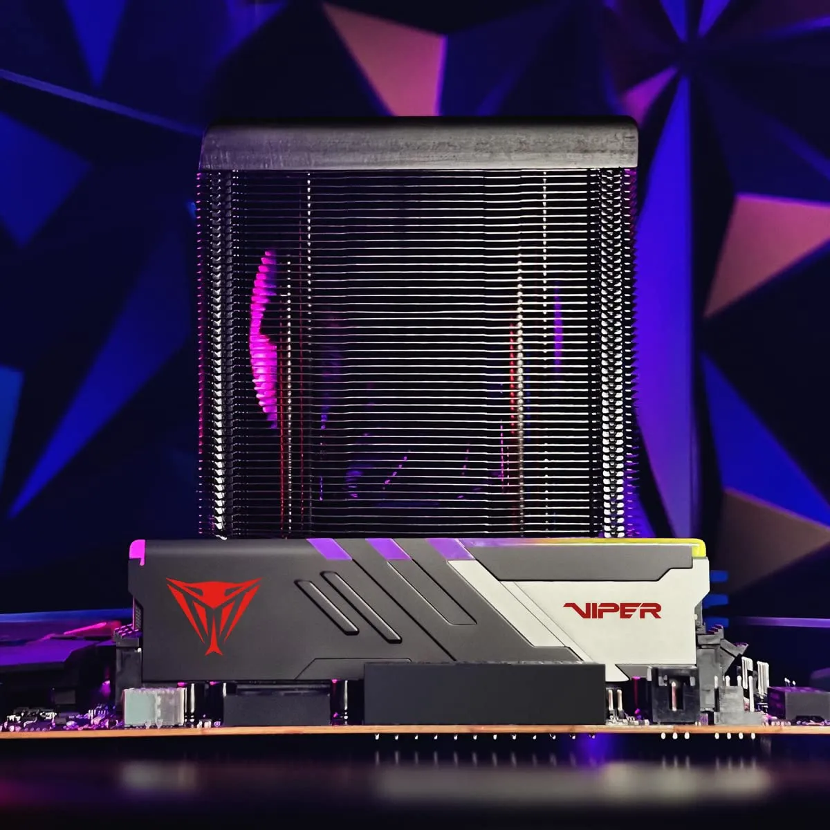Patriot Viper Venom RGB DDR5 64GB (32GBx 2) CL30 RAM overview 1
