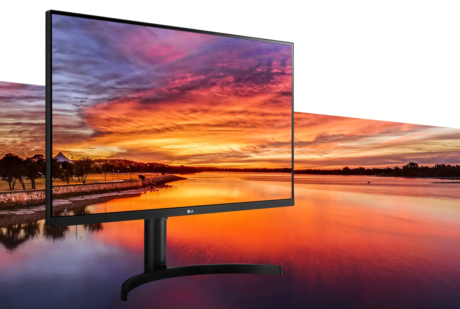 LG 32QN650-B Monitor 32" QHD (2560 x 1440) IPS Display, sRGB 99% Color Gamut, HDR 10, AMD FreeSync, Dual HDMI Inputs, Height Adjustable Stand - Black overview 1