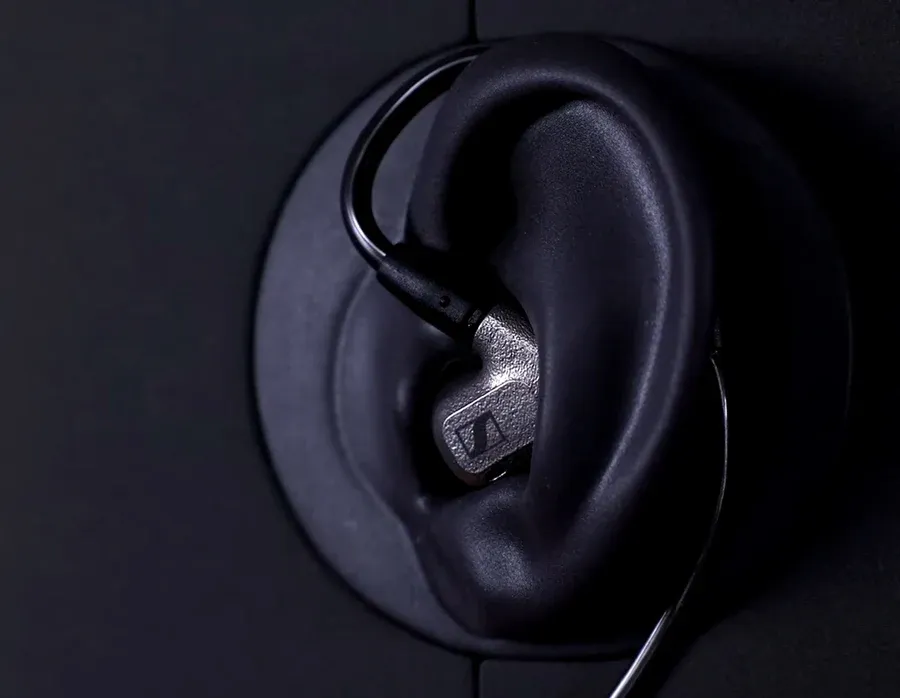 Sennheiser IE600 Hi-Res Audiophile in-Ear Monitors, German Made, Trueresponse Transducers, Dual Resonator Chambers, Rich Bass, Silver overview 3
