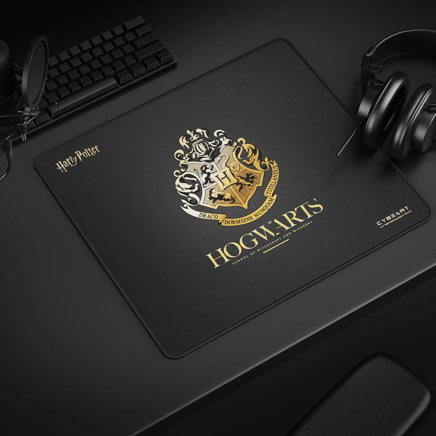 CYBEART | Hogwarts Gaming Mouse Pad | Large Premium Licensed Gaming Mouse Pad (450 x 350 x 4mm / Rapid Series) overview 1