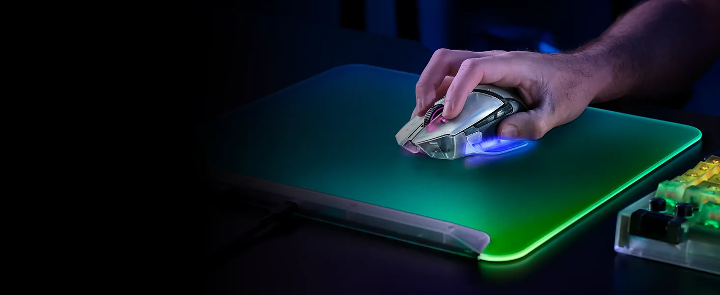 Razer Firefly V2 Pro Fully Illuminated RGB Gaming Mouse Mat (Phantom White Edition) overview 2
