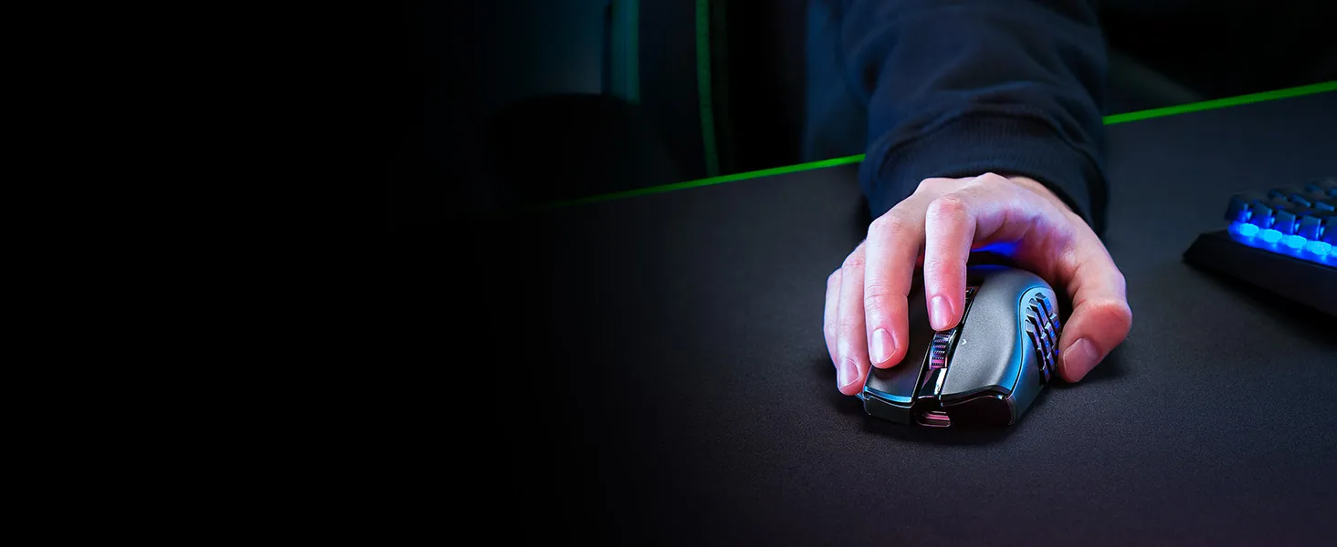 Razer Naga V2 Pro Wireless Gaming MMO Mouse overview 2