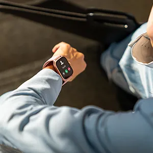 Amazfit GTS 4 Smart Watch Misty White overview 4