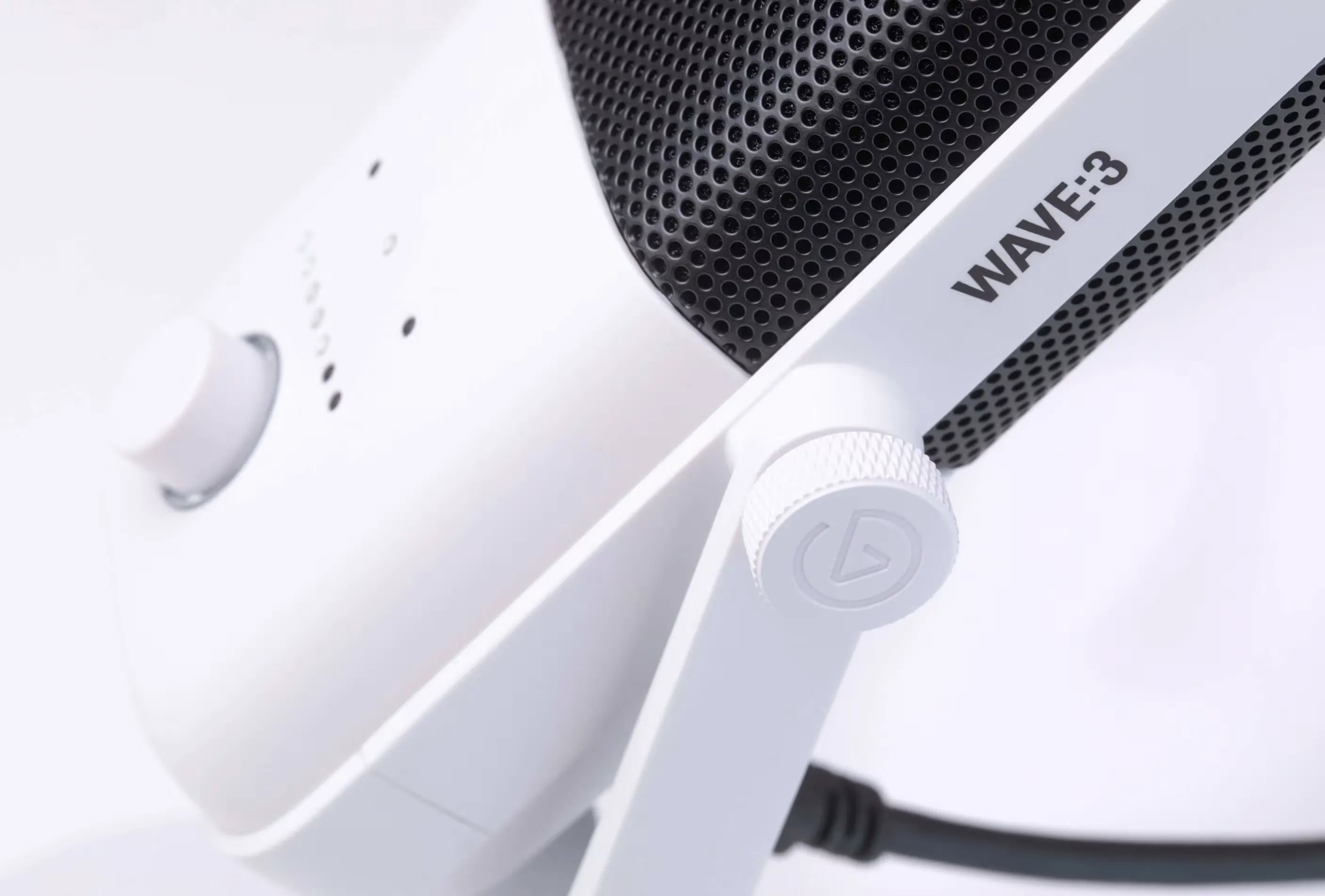 Elgato Wave:3 White USB Microphone and Digital Mixing Solution overview 2