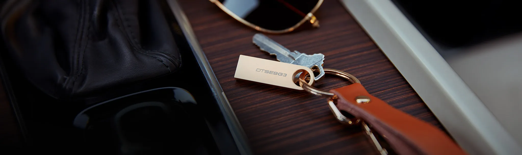 Kingston DataTraveler SE9 G3 256GB USB Flash Drive | USB 3.2 Gen 1 Speed | Up to 220MB/s | Premium Metal Casing | DTSE9G3/256GB overview 2