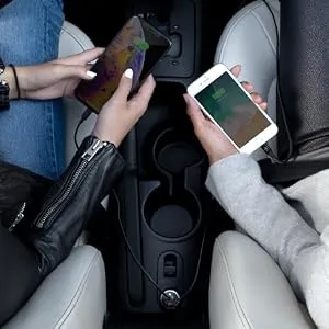 Belkin Dual USB-A Car Charger (24W) overview 2