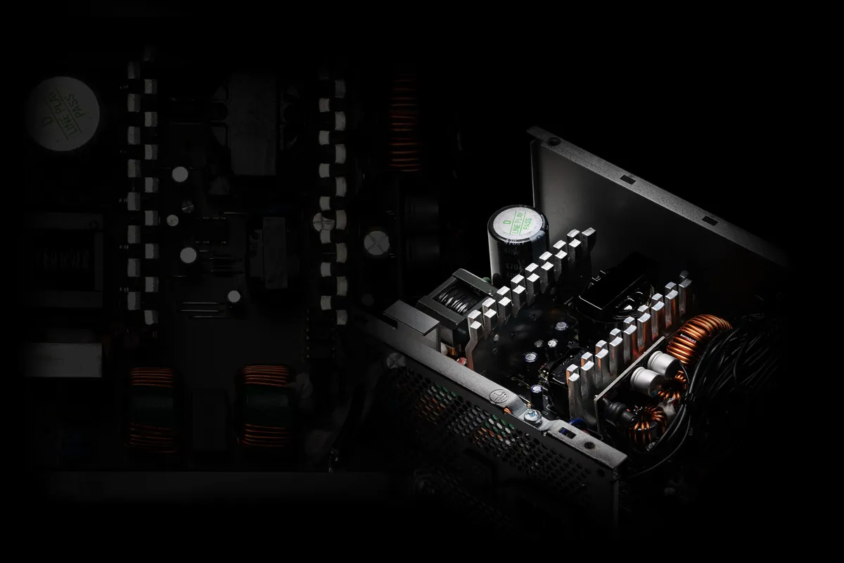 Adata XPG Pylon 550W 80 Plus Bronze Non-Modular Power Supply overview 2