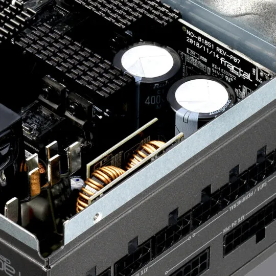 Fractal Design Ion+ 660 Watt 80 Plus Platinum SMPS overview 3