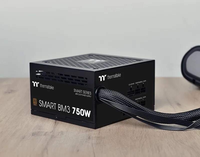 Thermaltake Smart BM3 Bronze 750W TT Premium Edition overview 1