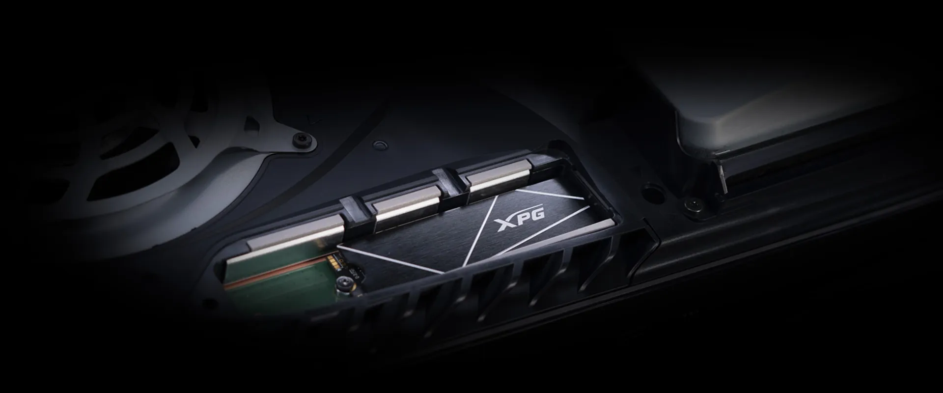 Adata XPG Gammix S70 Blade 4TB M.2 NVMe Gen4 Internal SSD (AGAMMIXS70B-4T-CS) overview 5