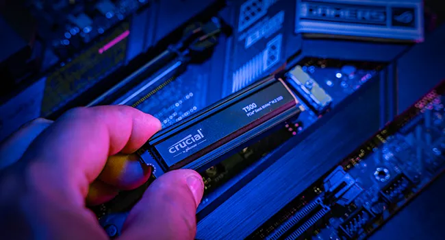 Crucial T500 2TB PCIe 4.0 x4 M.2 Internal SSD with Heatsink overview 2