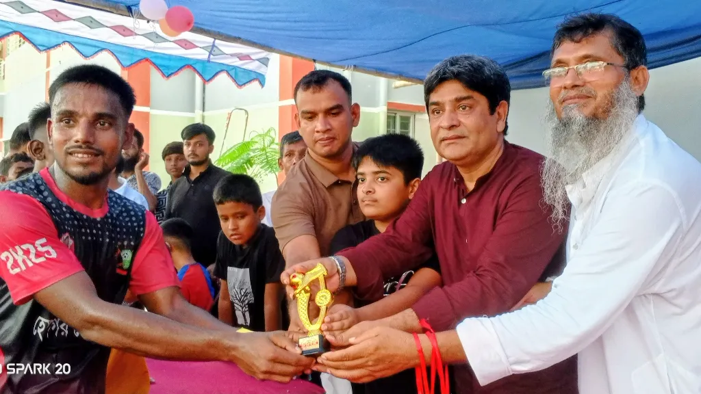 কালিহাতীতে গোল্ড কাপ ফুটবল টুর্নামেন্টের উদ্বোধন