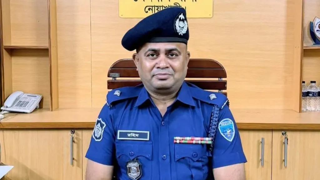 আ.লীগ নেতার বাড়িতে দাওয়াত খাওয়ার পর থানার ওসিকে প্রত্যাহার