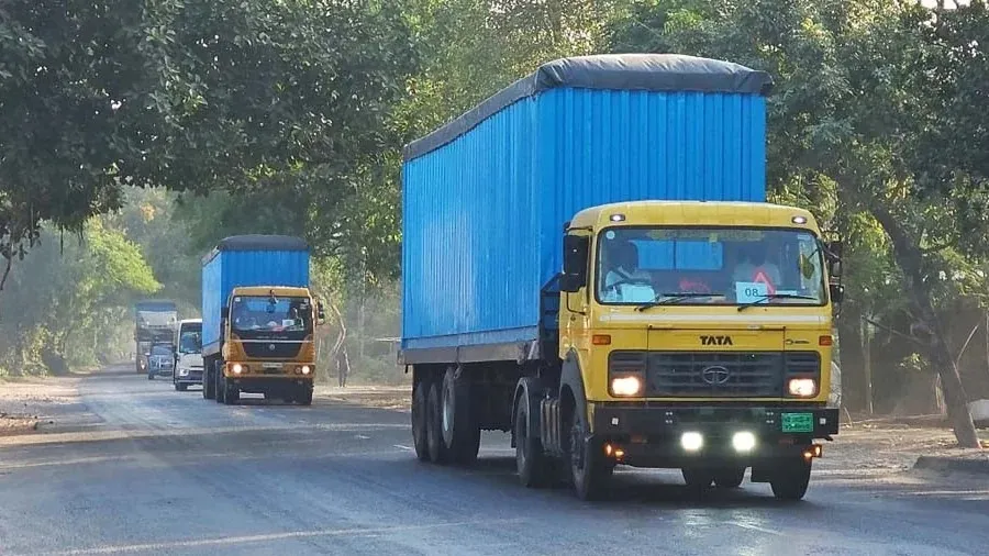 কড়া নিরাপত্তায় রূপপুর পৌঁছেছে ইউরেনিয়ামের আরও এক চালান