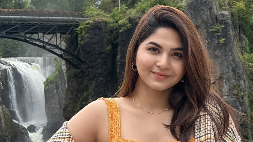 অভিনয় জগতে সফর, নিজের মতো করে এগিয়ে যাওয়ার প্রয়াস