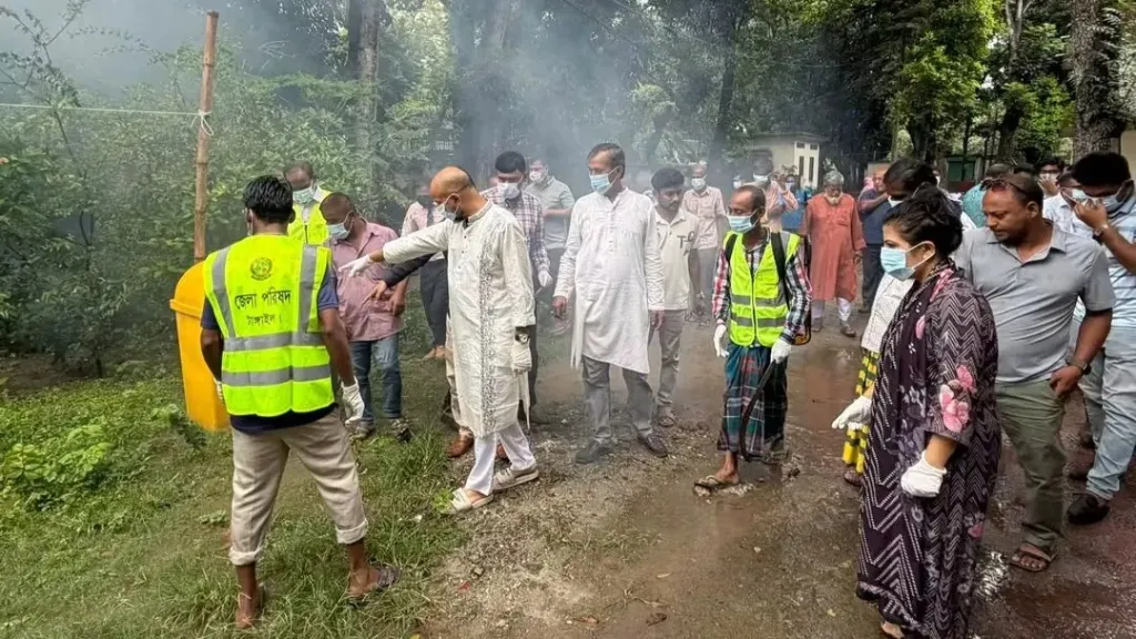 টাঙ্গাইলে ডেঙ্গু প্রতিরোধে পরিস্কার -পরিচ্ছন্নতা অভিযান