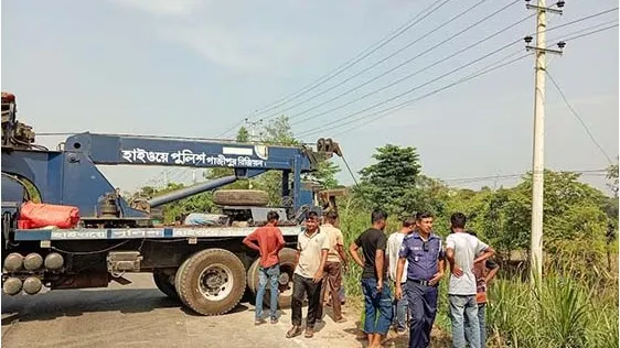 শিবপুরে পিকআপ-সিএনজি সংঘর্ষে আহত ৫