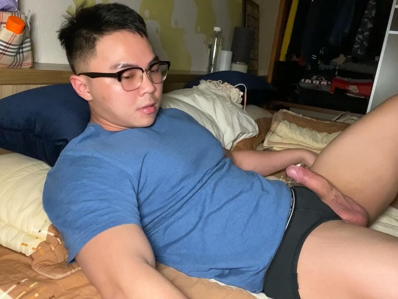 Trai dep dung coc thu dam sex gay
