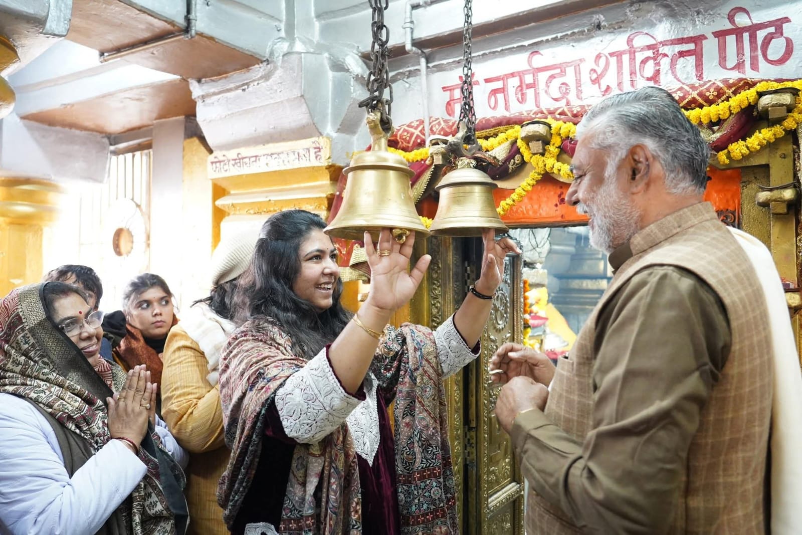 मंत्री प्रहलाद पटेल और बेटी प्रतिज्ञा सिंह पटेल ने की नर्मदा परिक्रमा, मंत्री प्रहलाद पटेल ने कई बड़ी योजनाओं का किया उद्घाटन