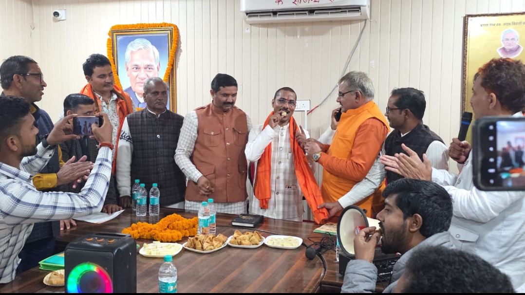 मनगवां में मोहन सरकार की दो साल की उपलब्धियों की समीक्षा, भविष्य की रणनीति पर गहन विचार विमर्श