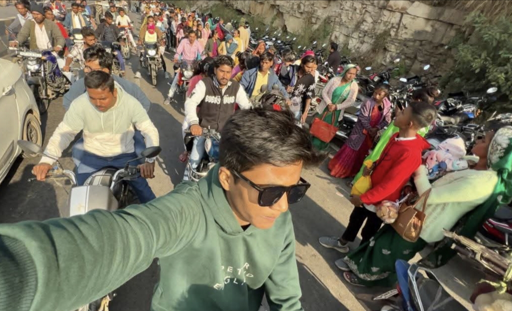 अड़गड़नाथ धाम का भव्य मेला, झूले बने लोगों के आकर्षण का केंद्र         