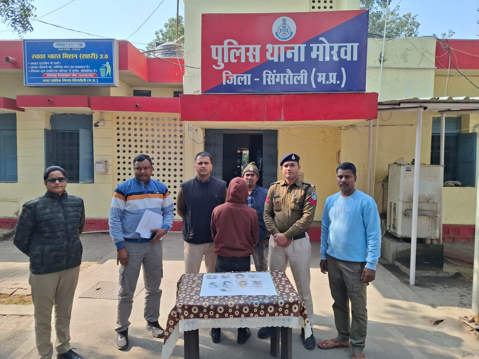 मोरवा पुलिस की तेजी: 12 घंटे में चोरी का खुलासा, नाबालिग गिरफ्तार
