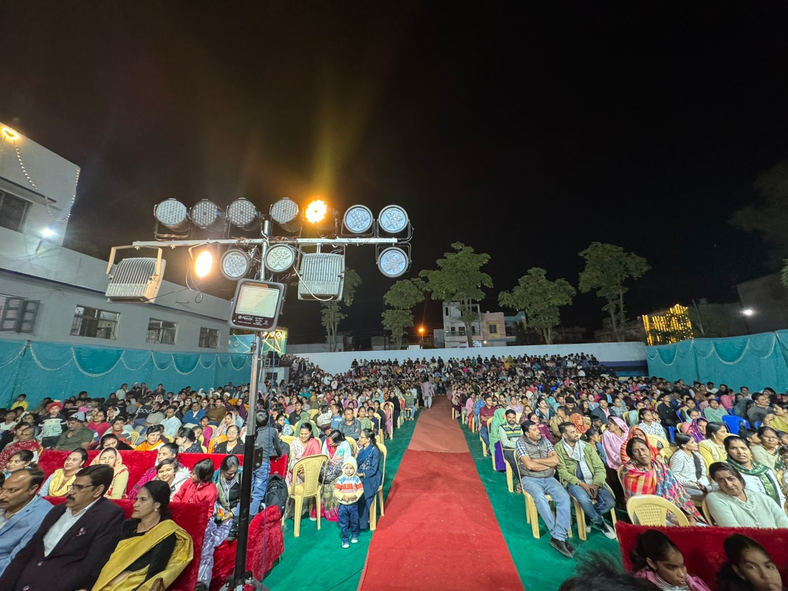 अलीराजपुर: पटेल पब्लिक स्कूल का वार्षिक समारोह: सांस्कृतिक प्रस्तुतियों ने मोहा मन