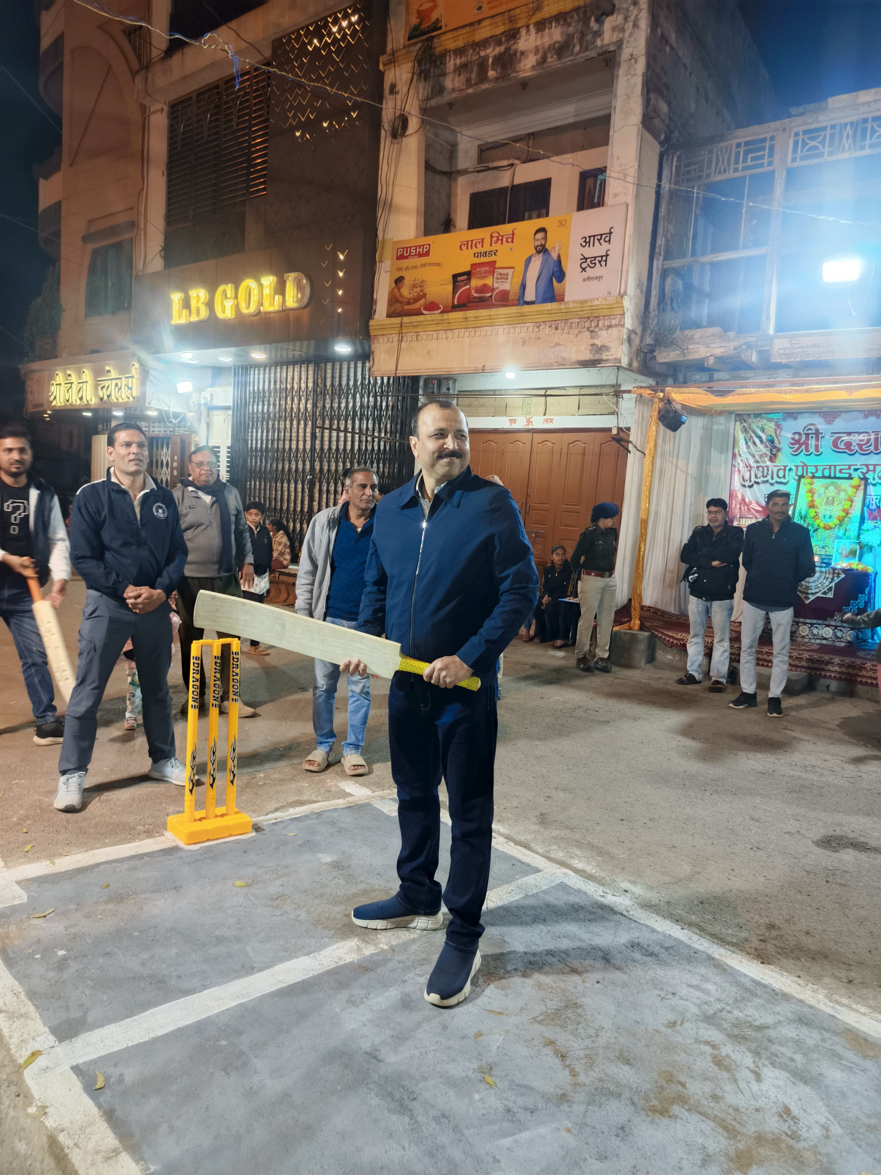 अलीराजपुर में रात्रि कालीन क्रिकेट टूर्नामेंट: श्री दशा वैष्णव पोरवाड़ समाज नवयुवक मंडल का आयोजन