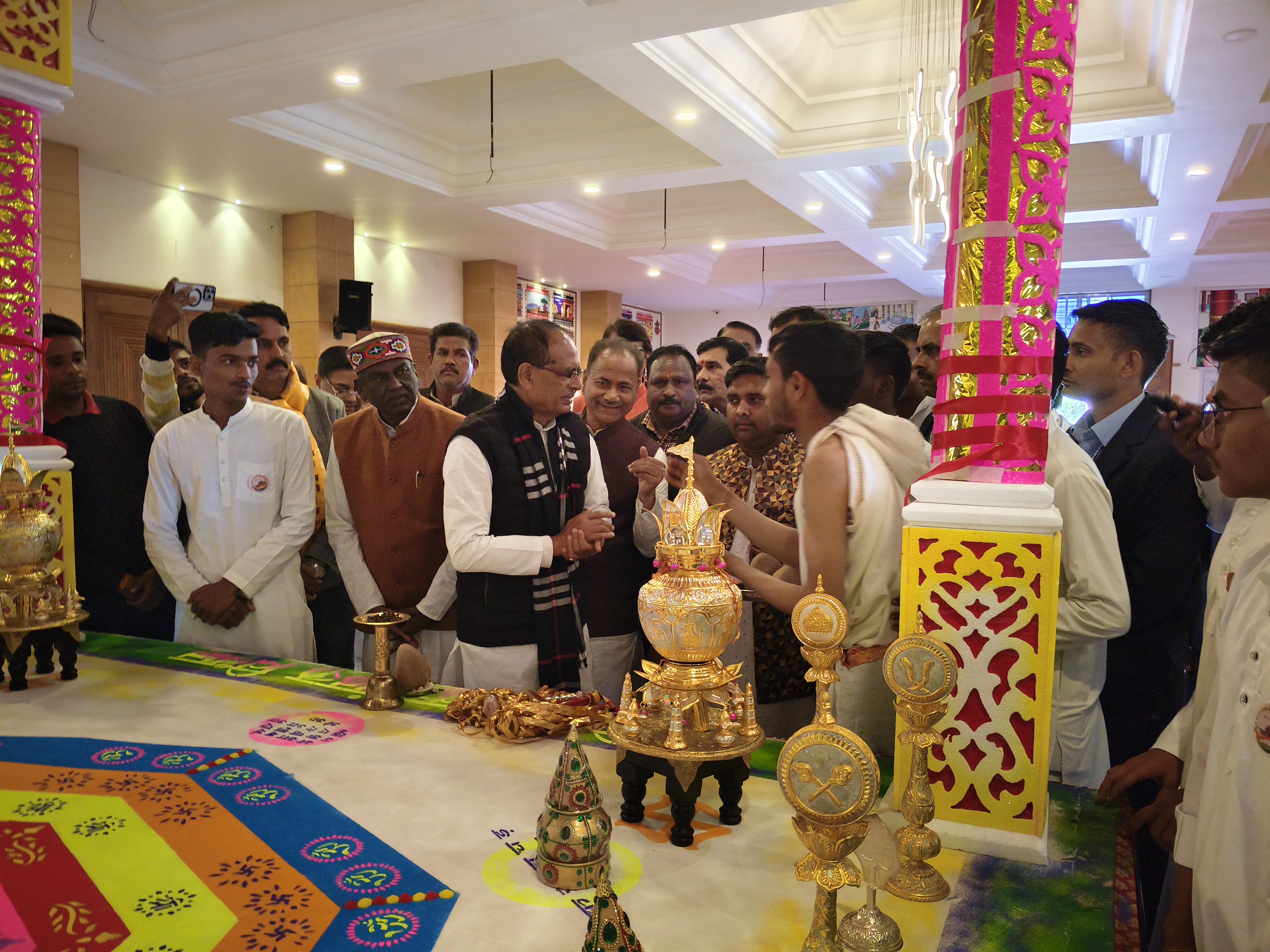 भव्य शिलान्यास समारोह: दीवानगंज में तीर्थधाम ज्ञानोदय जैन मंदिर में उत्साह और श्रद्धा का संगम, कृषि मंत्री शिवराज सिंह चौहान भी हुए कार्यक्रम में शामिल