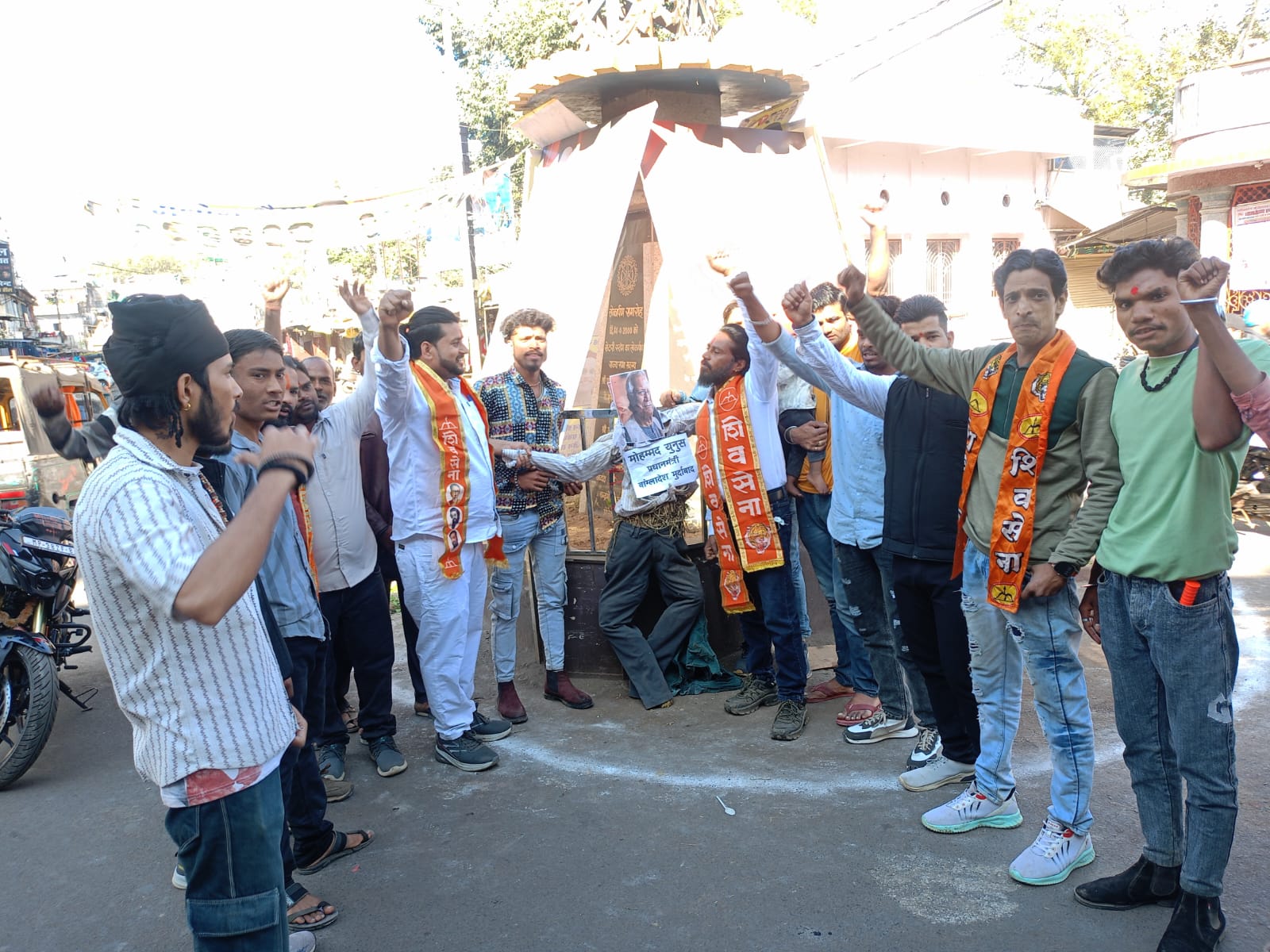 सुल्तानपुर में नाइट टूर्नामेंट का भव्य उद्घाटन होने जा रहा है और खेल प्रेमियों में उत्साह का माहौल छाया है