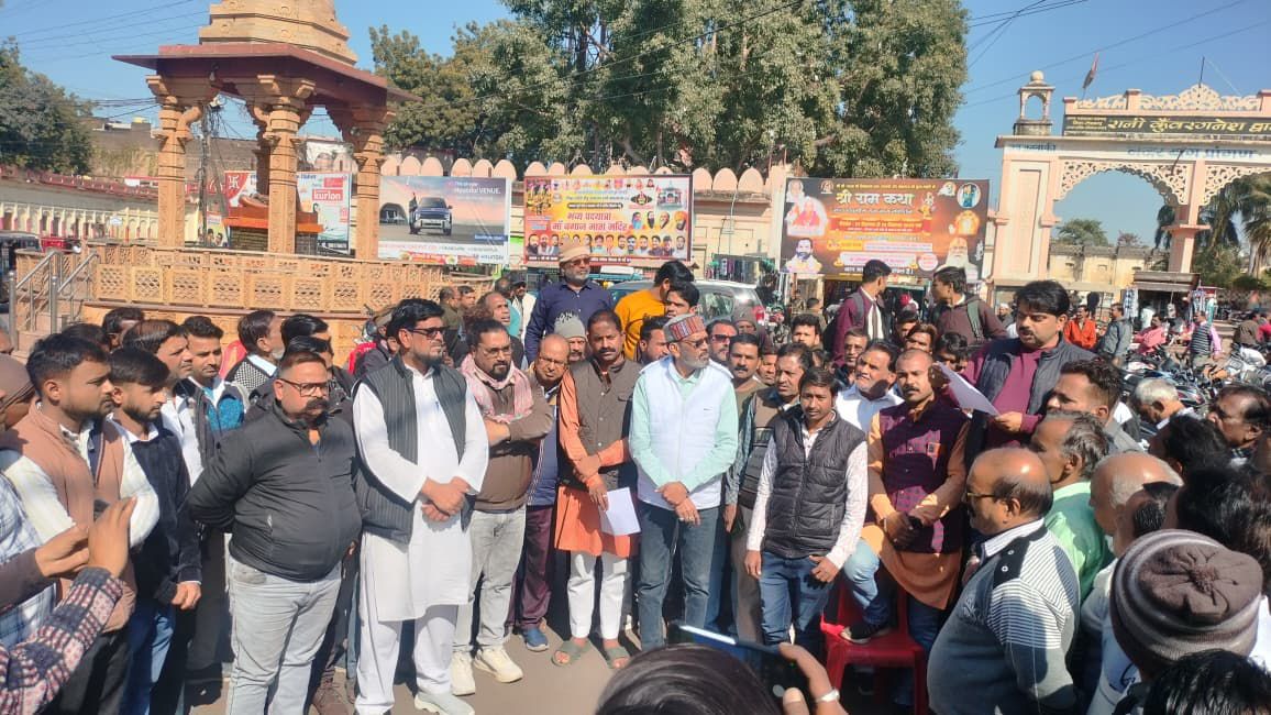 नगर पालिका में किराया वृद्धि को लेकर सियासत गरमाई, भाजपा पार्षदों पर भ्रम फैलाने का आरोप