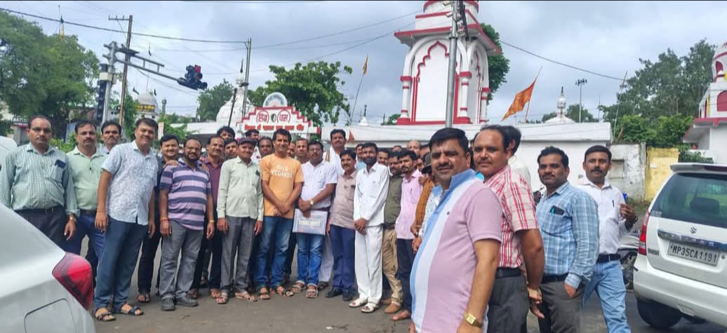 भोपाल में अध्यापकों का विरोध प्रदर्शन जनवरी में शिक्षा व्यवस्थाओं में बदलाव की मांग करते हुए सरकार का ध्यान आकर्षित करने के लिए आयोजित होगा