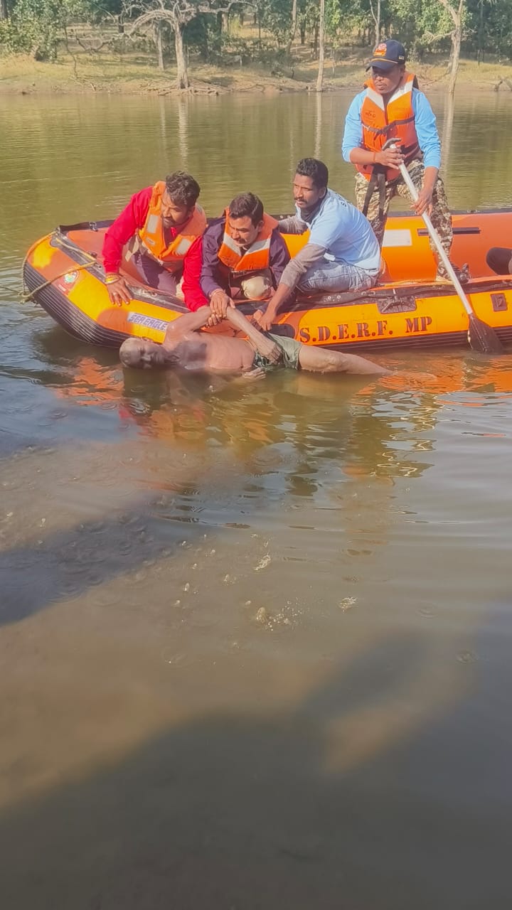 अनूपपुर: तालाब में डूबने से वृद्ध की दुखद मृत्यु, नहाने के दौरान हुआ हादसा 