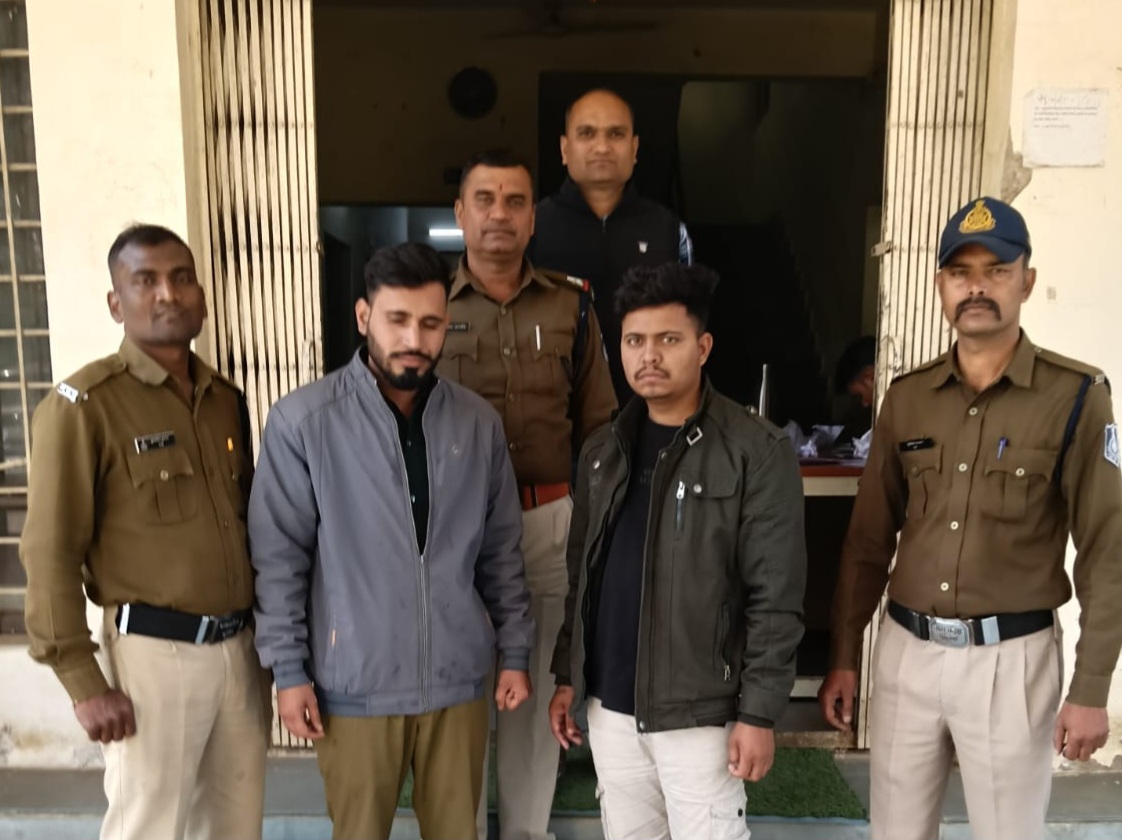 बैतूल: कोतवाली पुलिस ने मोबाइल चोरी के आरोपी को किया गिरफ्तार,  1 लाख 50 हजार रुपये मूल्य के 09 मोबाइल फोन जप्त