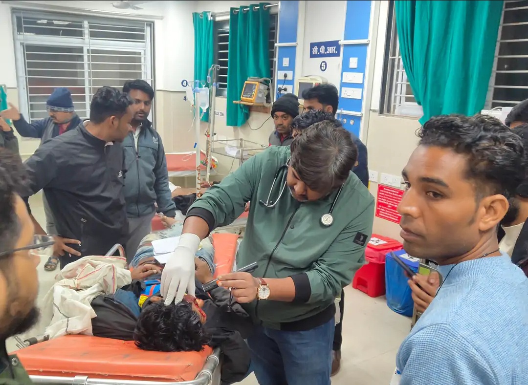 रायसेन सांची रोड पर भीषण सड़क हादसा, दो बाइक सवारों की मौत, दो घायल