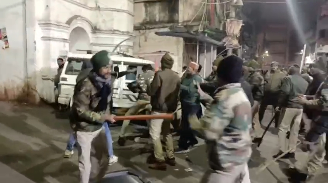जबलपुर में बड़ी घटना: बड़कुल स्वीट्स में व्यापारी से विवाद, तनावपूर्ण माहौल